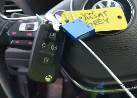 2020 Volkswagen Passat 2.0T R-Line z USA, uszkodzony, nr VIN 1VWMA7A38LC010761